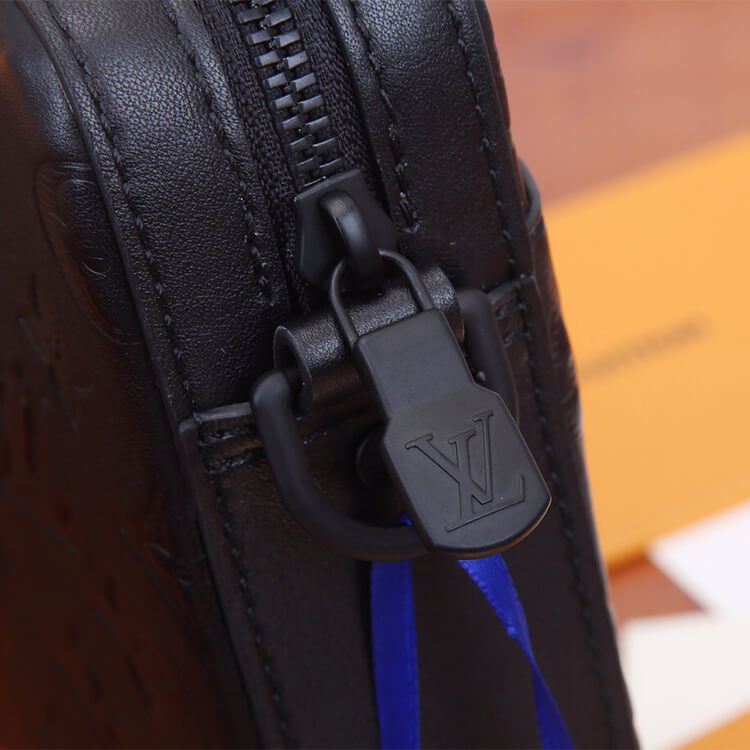 LV Duo Messenger Men's Bag - Replica Luxury Bags™