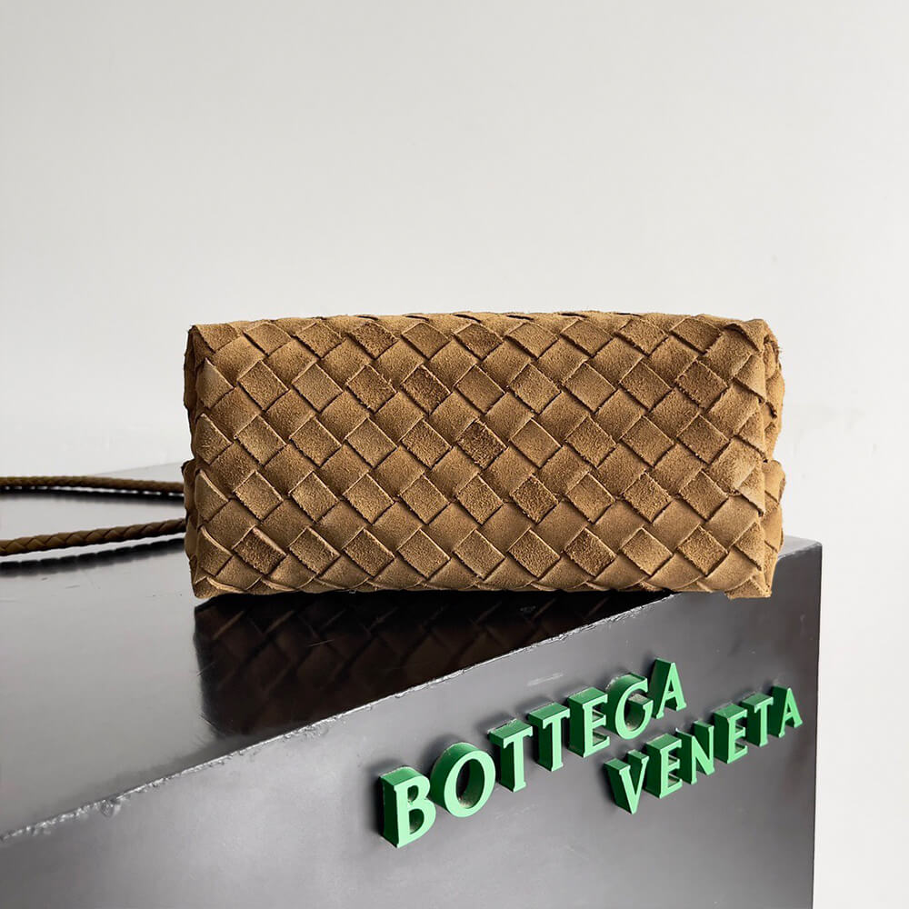 Bottega Veneta Small Andiamo Bag - Replica Luxury Bags™