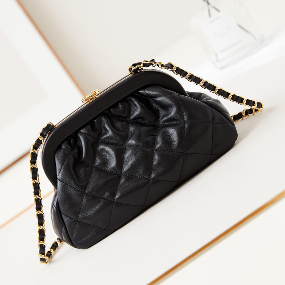 Chanel Clutch Bag with Chain - Replica Luxury Bags™