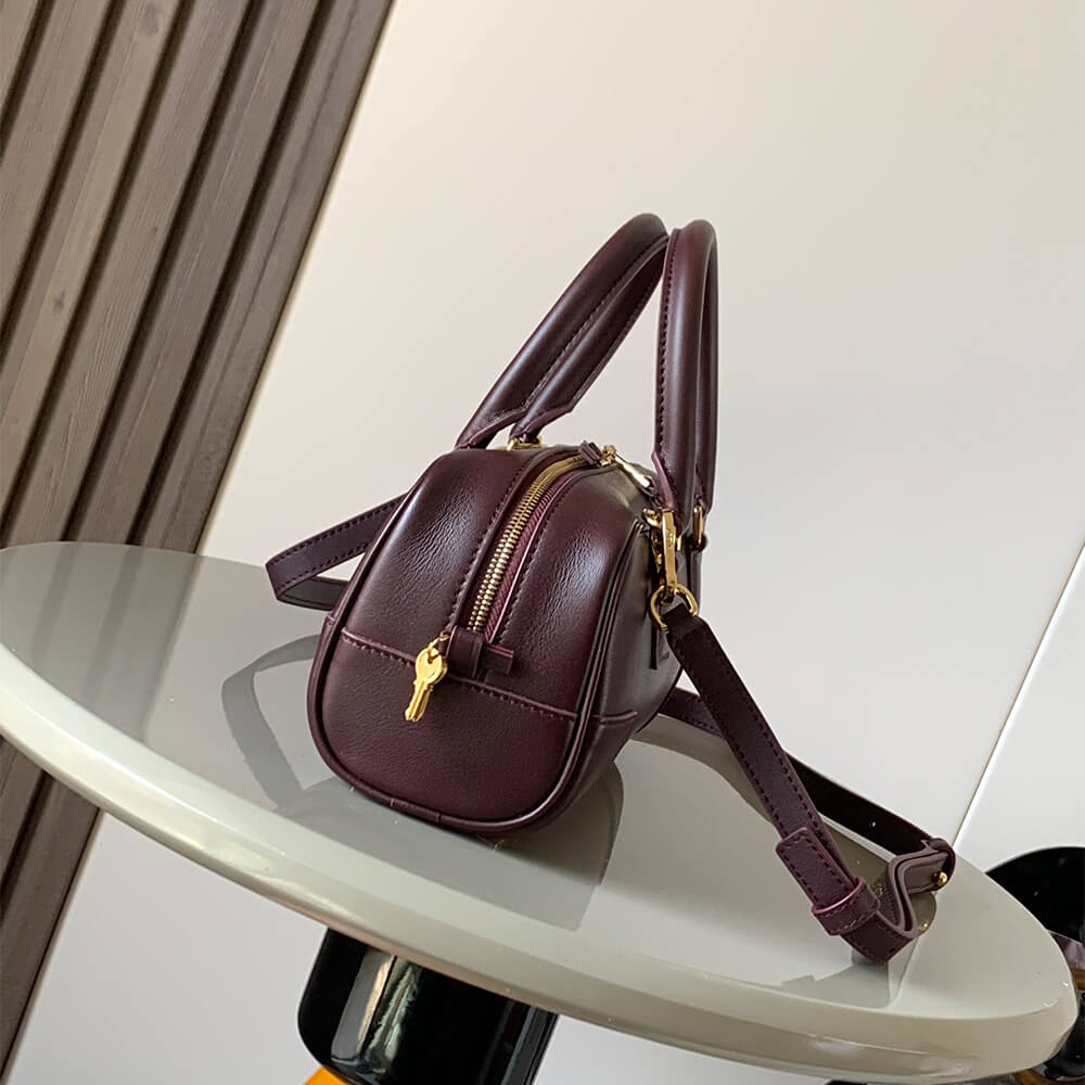 Loewe Amazona 23 Cropped Bag in Nappa Calfskin - Replica Luxury Bags™