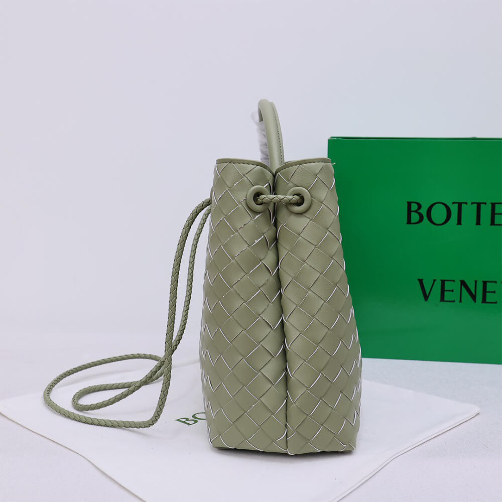 Bottega Veneta Medium Andiamo Bag - Replica Luxury Bags™