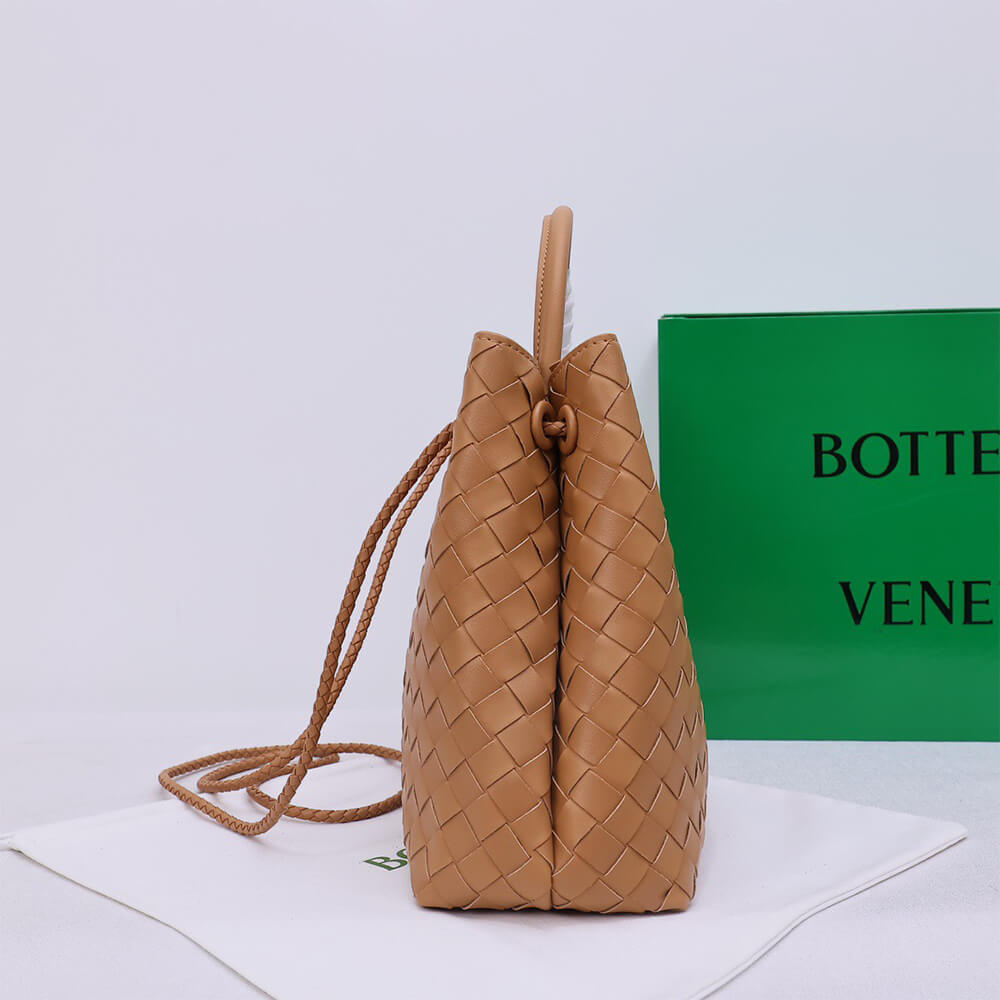 Bottega Veneta Medium Andiamo Bag - Replica Luxury Bags™