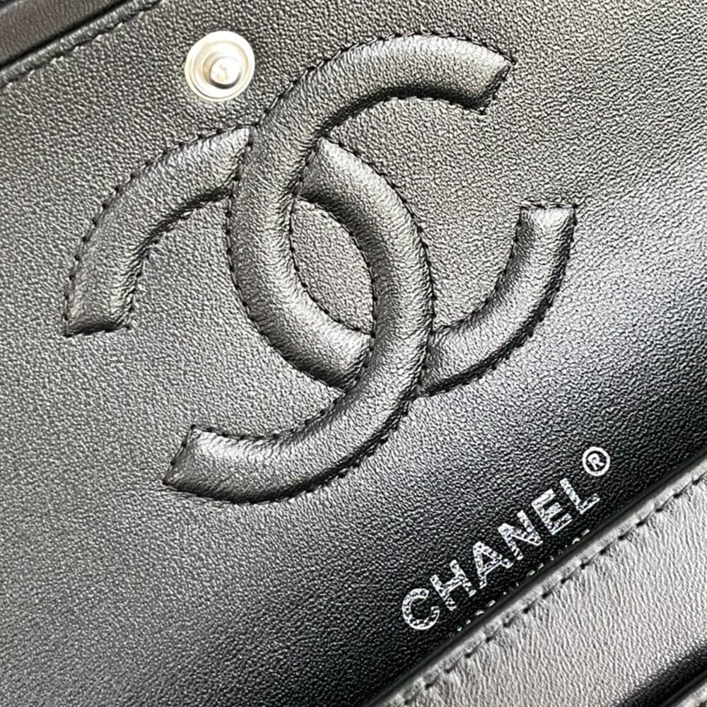 Chanel Classic Chevron Medium Flap Bag - Replica Luxury Bags™