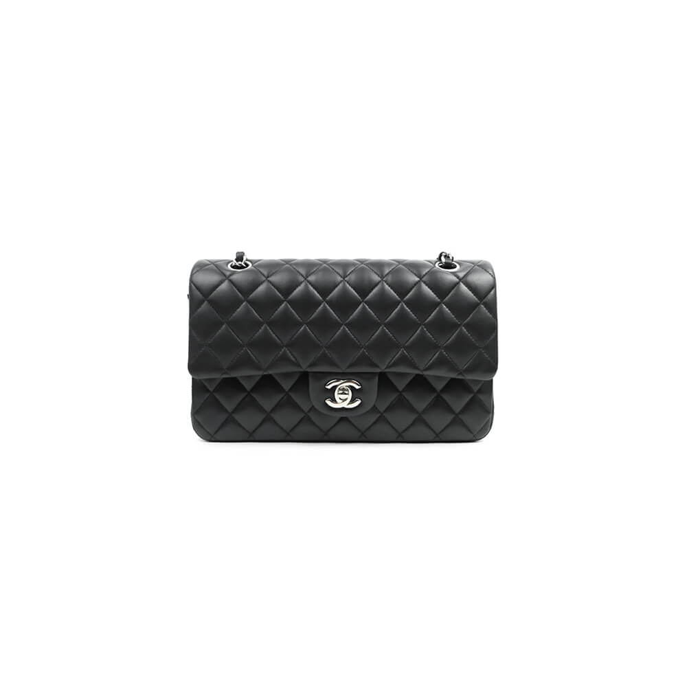 Chanel Medium Classic Flap Bag - Replica Luxury Bags™