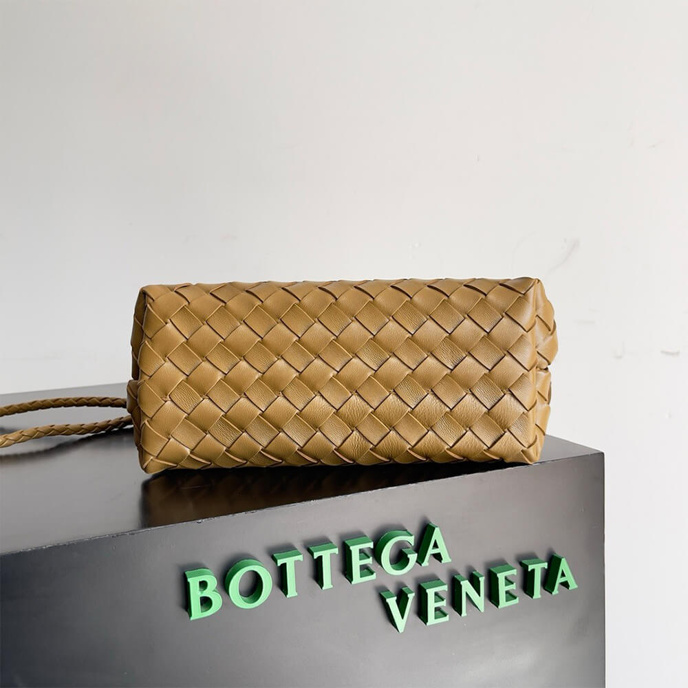 Bottega Veneta Small Andiamo Bag - Replica Luxury Bags™
