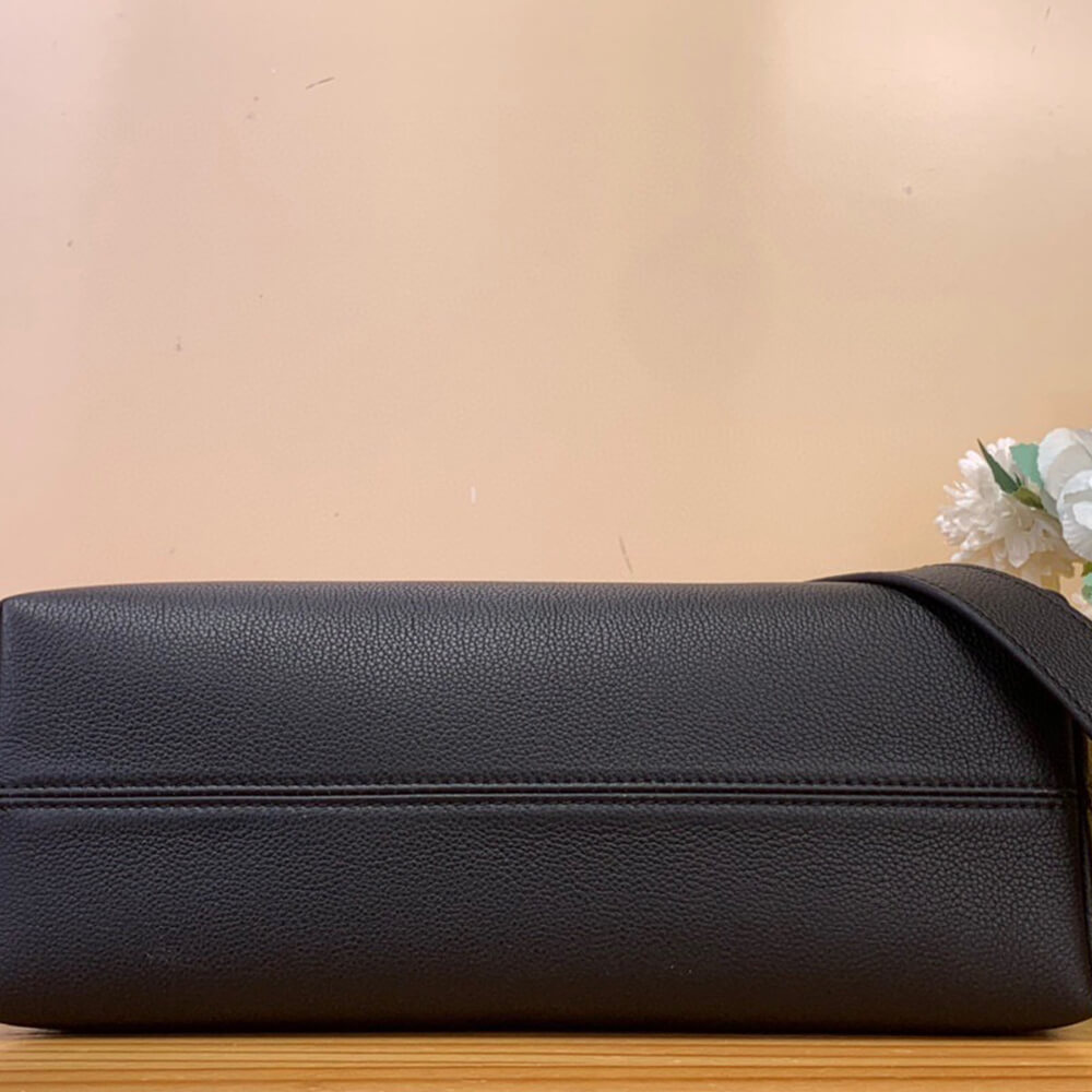 LV Low Key Messenger Bag - Replica Luxury Bags™