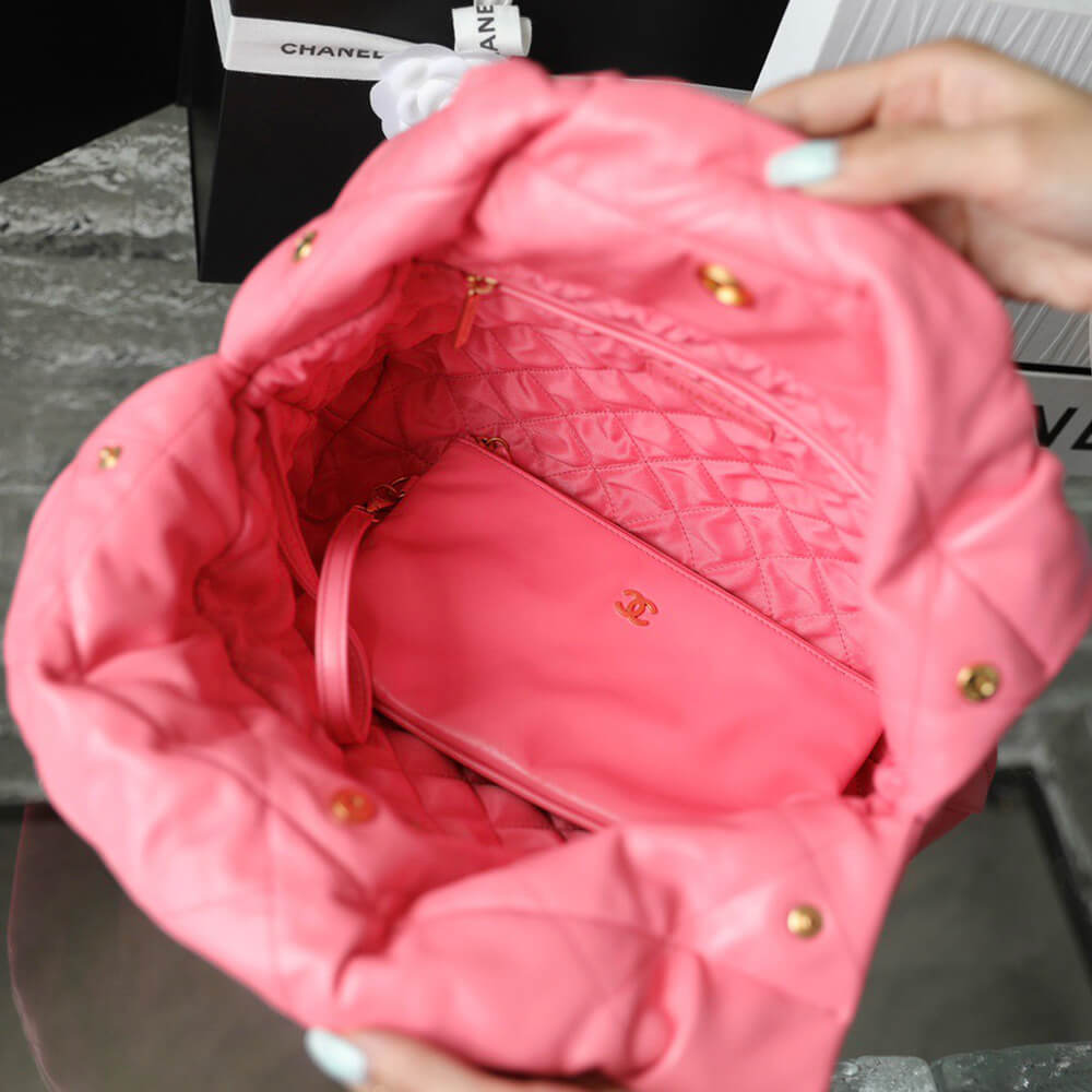 Chanel 22 Small Handbag - Replica Luxury Bags™