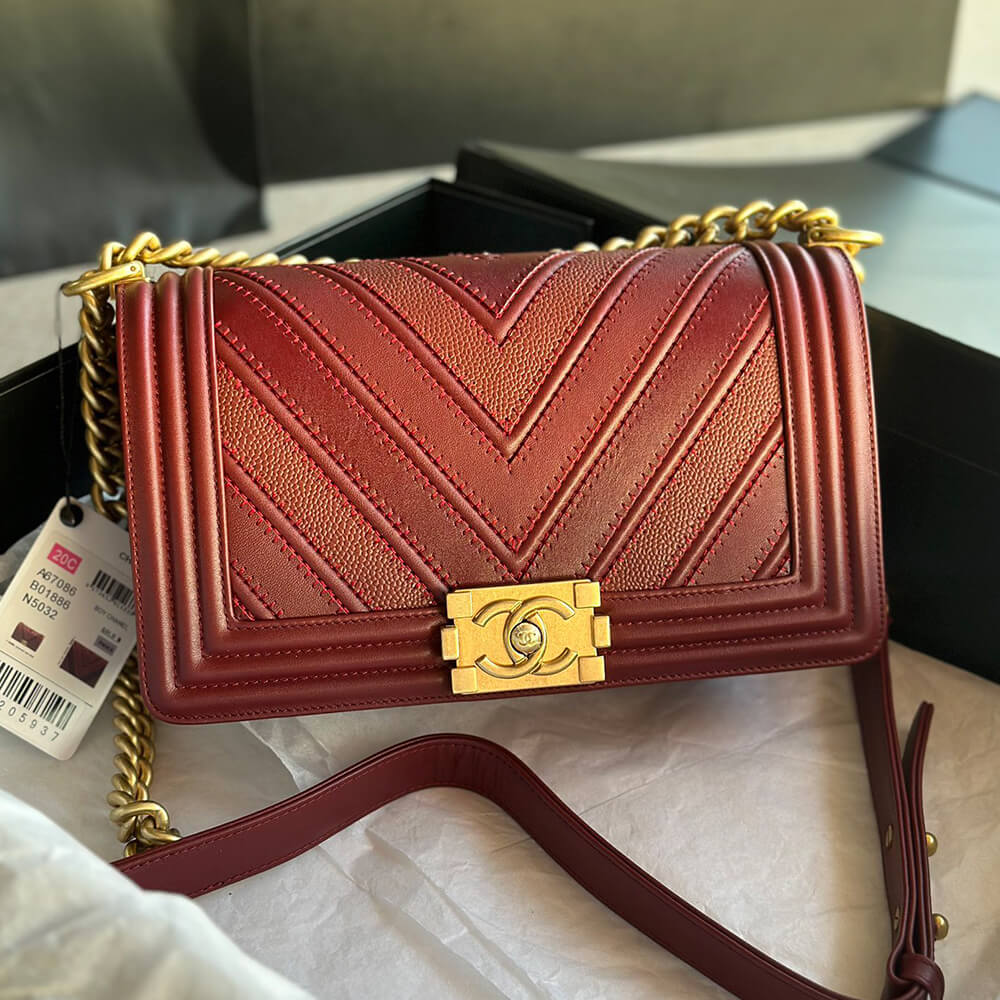 Chanel Chevron Boy Handbag - Replica Luxury Bags™