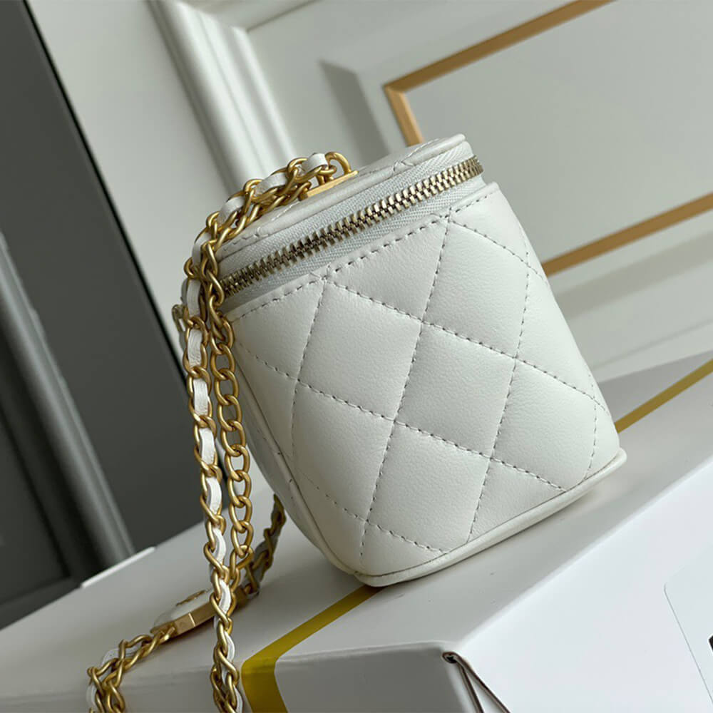 Chanel Small Vanity Case Bag With Chain - Replica Luxury Bags™