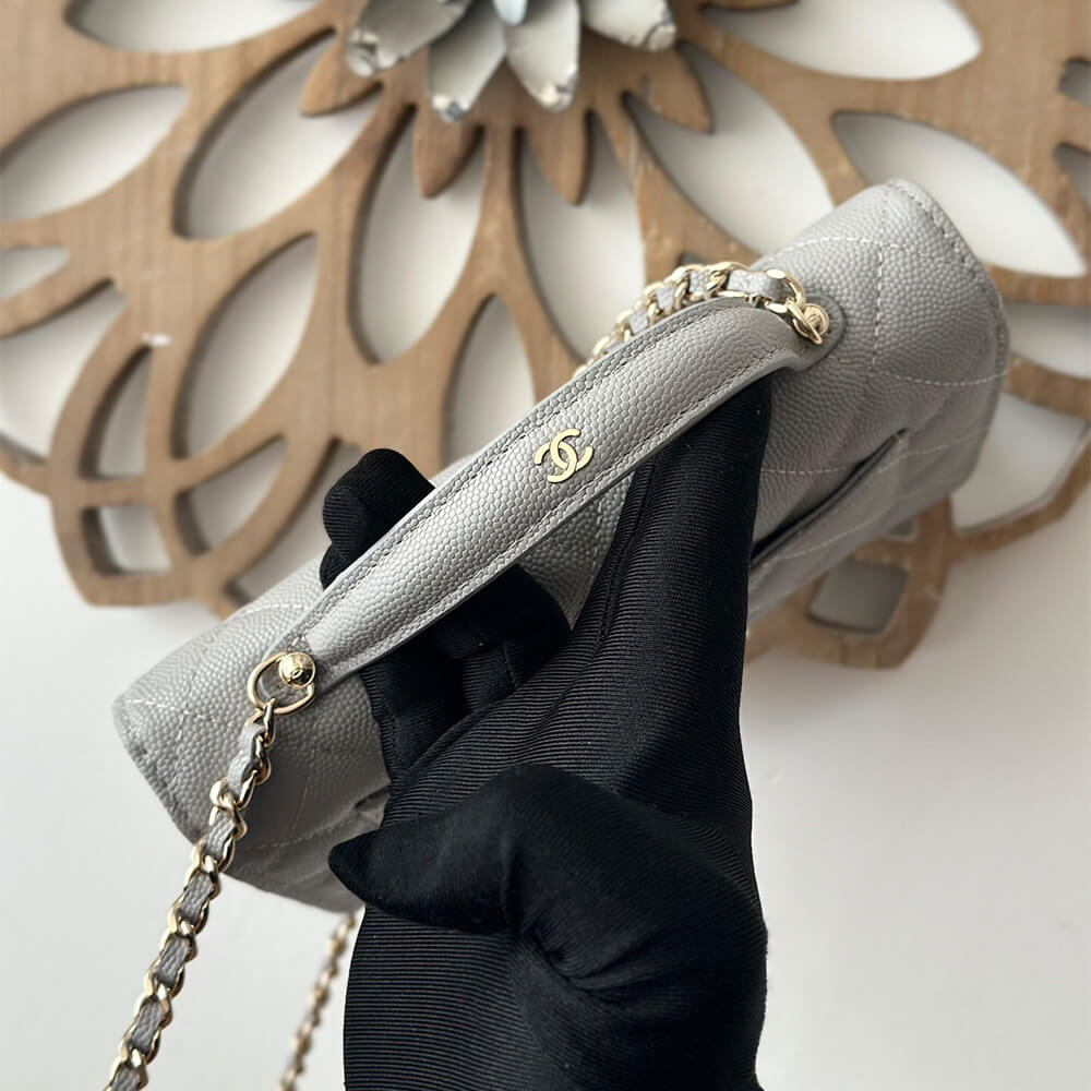 Chanel Clutch Bag With Chain - Replica Luxury Bags™