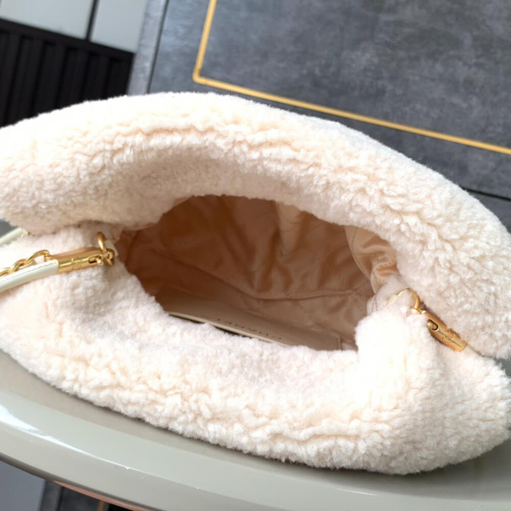 Chanel 22 Mini Handbag - Replica Luxury Bags™