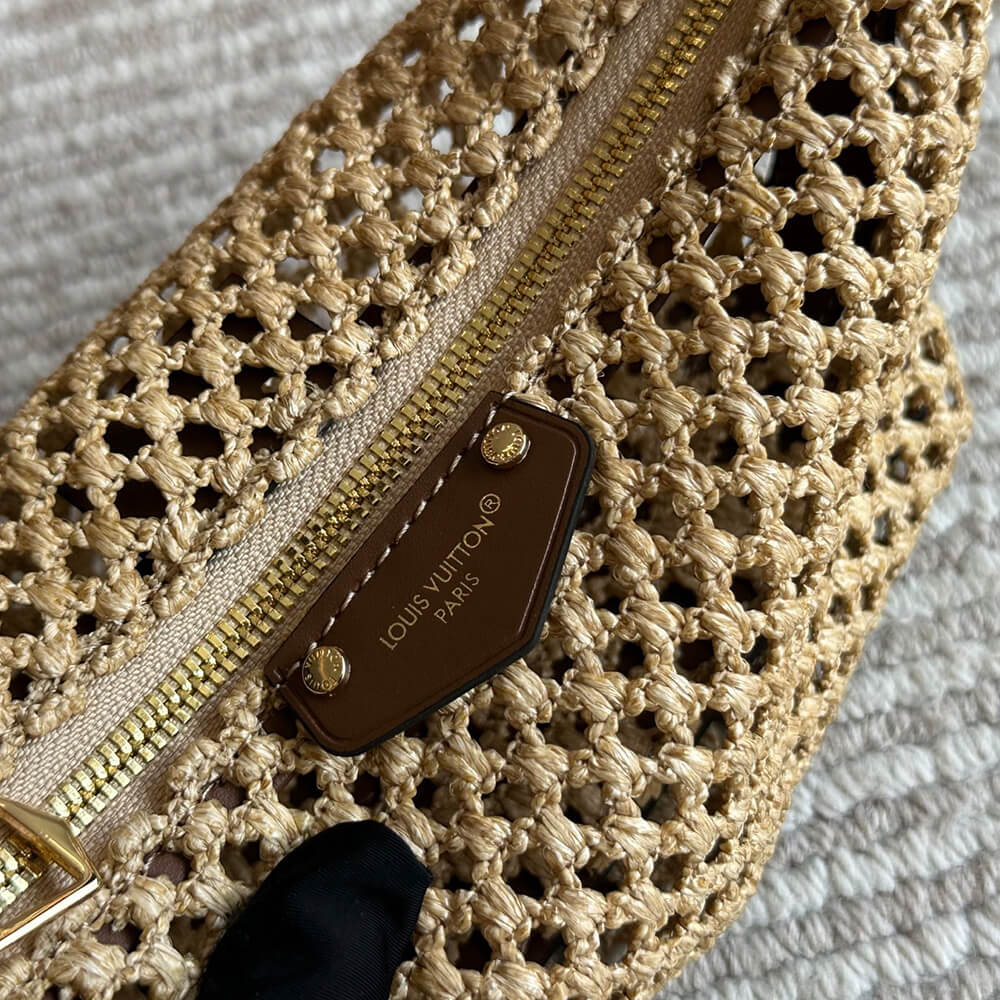 LV Hills Pochette Bag - Replica Luxury Bags™