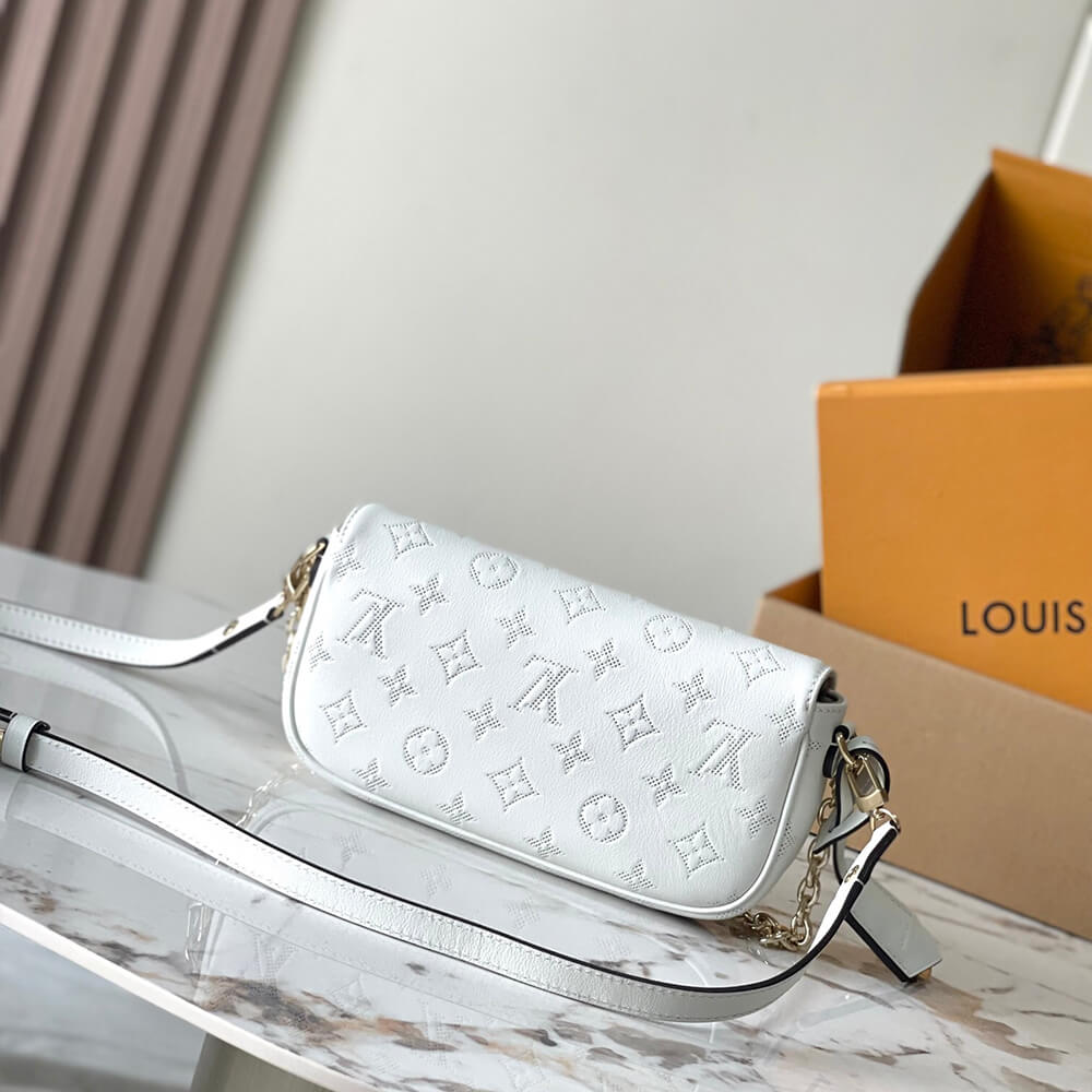 LV Wallet on Chain Ivy Bag - Replica Luxury Bags™