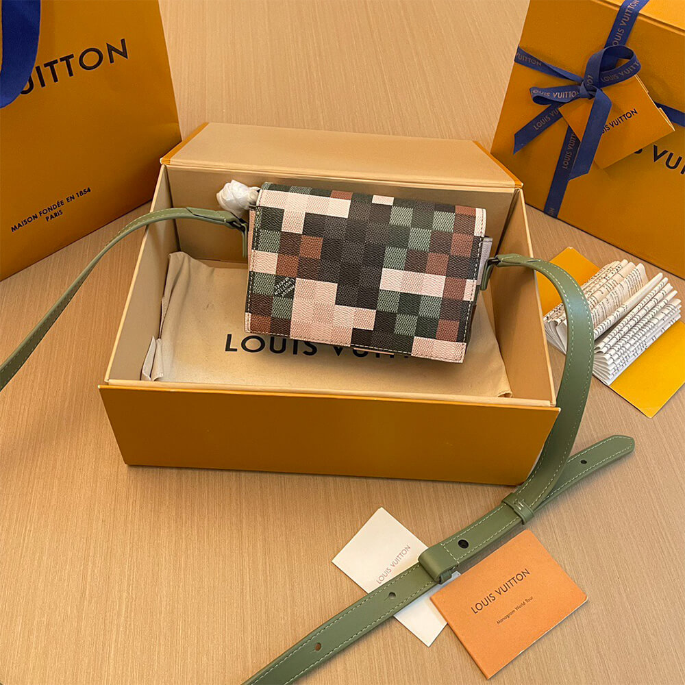 LV Steamer Wearable Wallet Bag - Replica Luxury Bags™