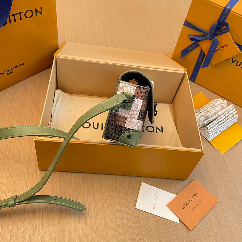 LV Steamer Wearable Wallet Bag - Replica Luxury Bags™