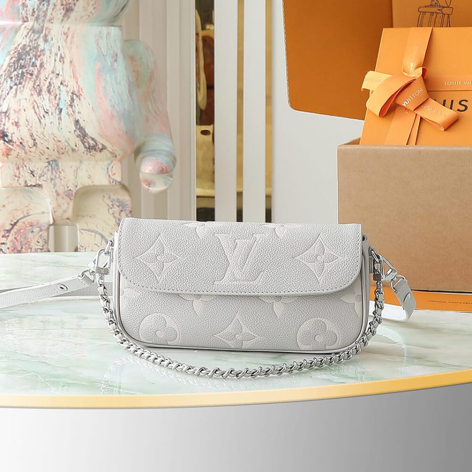 LV Wallet on Chain Ivy Bag - Replica Luxury Bags™