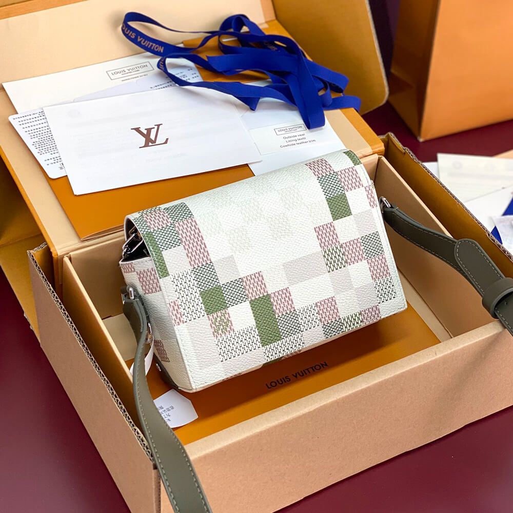 LV Steamer Wearable Wallet Bag - Replica Luxury Bags™