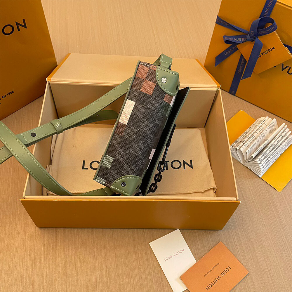 LV Steamer Wearable Wallet Bag - Replica Luxury Bags™