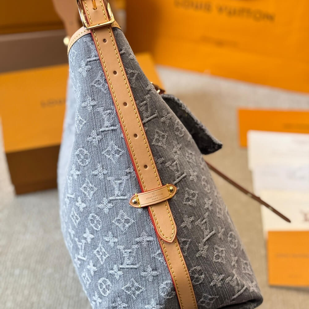 LV CarryAll MM Bag - Replica Luxury Bags™