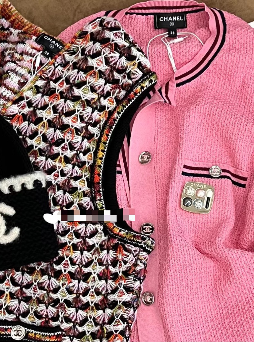 Chanel Eyeshadow Palette Brooch - Rep Fashion™