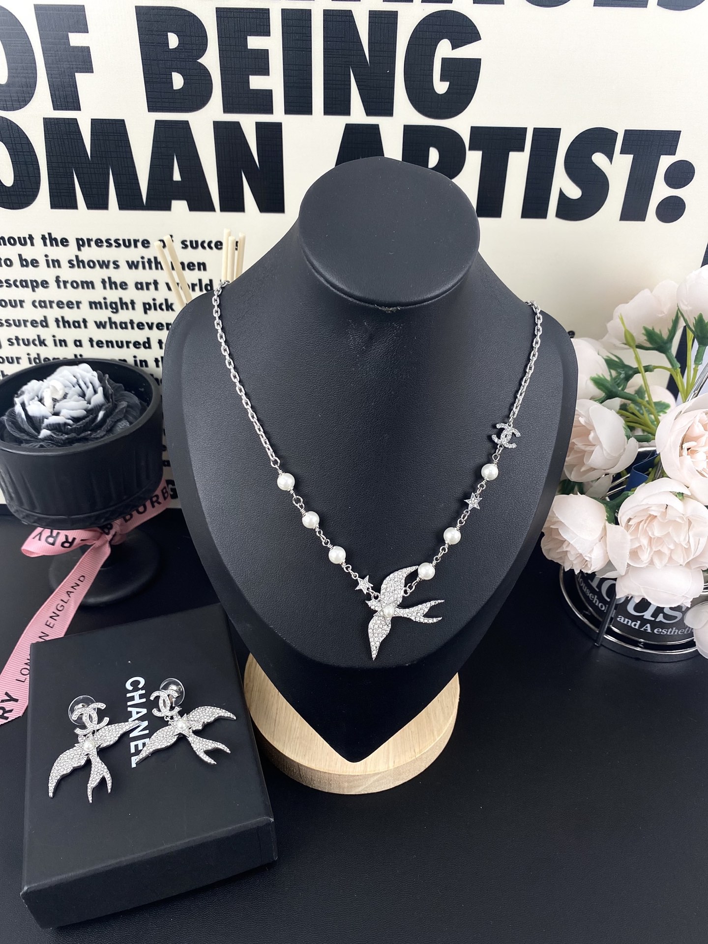 Chanel Spring-Summer 2025 Fly Bird Pearl Necklace - Rep Fashion™