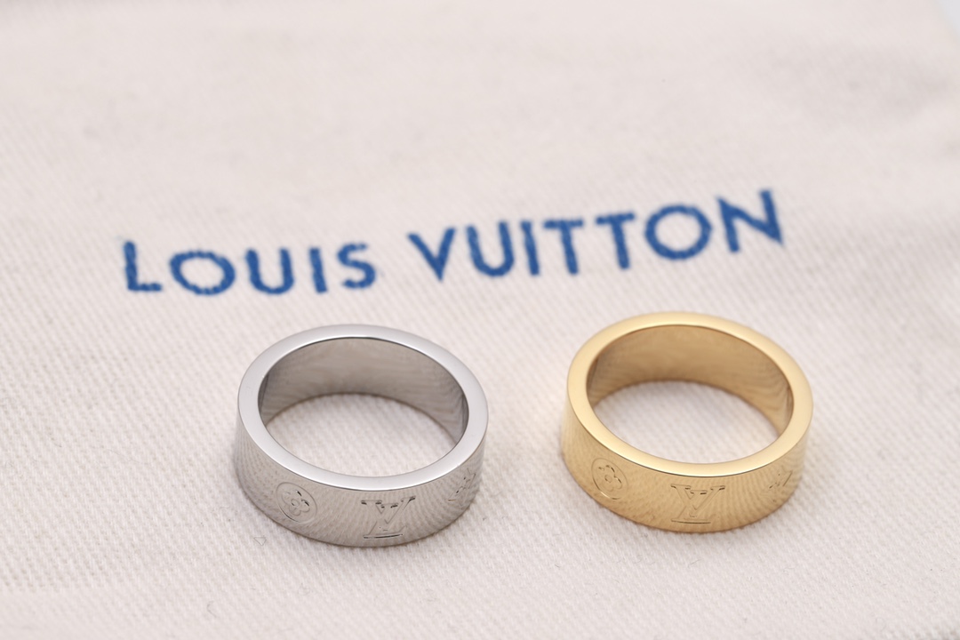 Louis Vuitton Men's Wide Band Ring - Rep Fashion™
