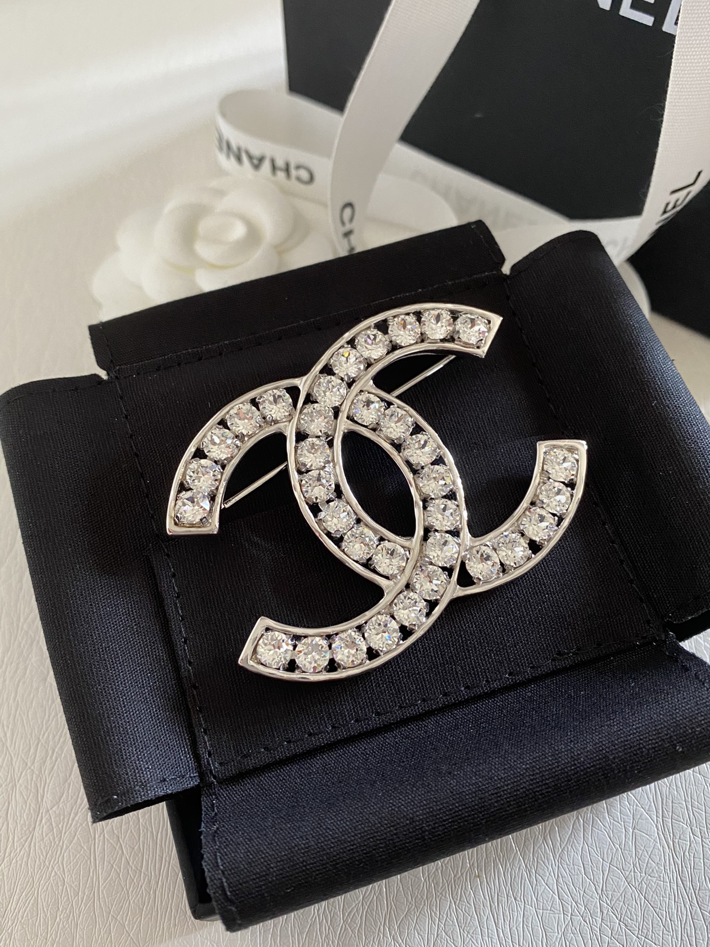 Chanel Prong Diamond Brooch - Rep Fashion™