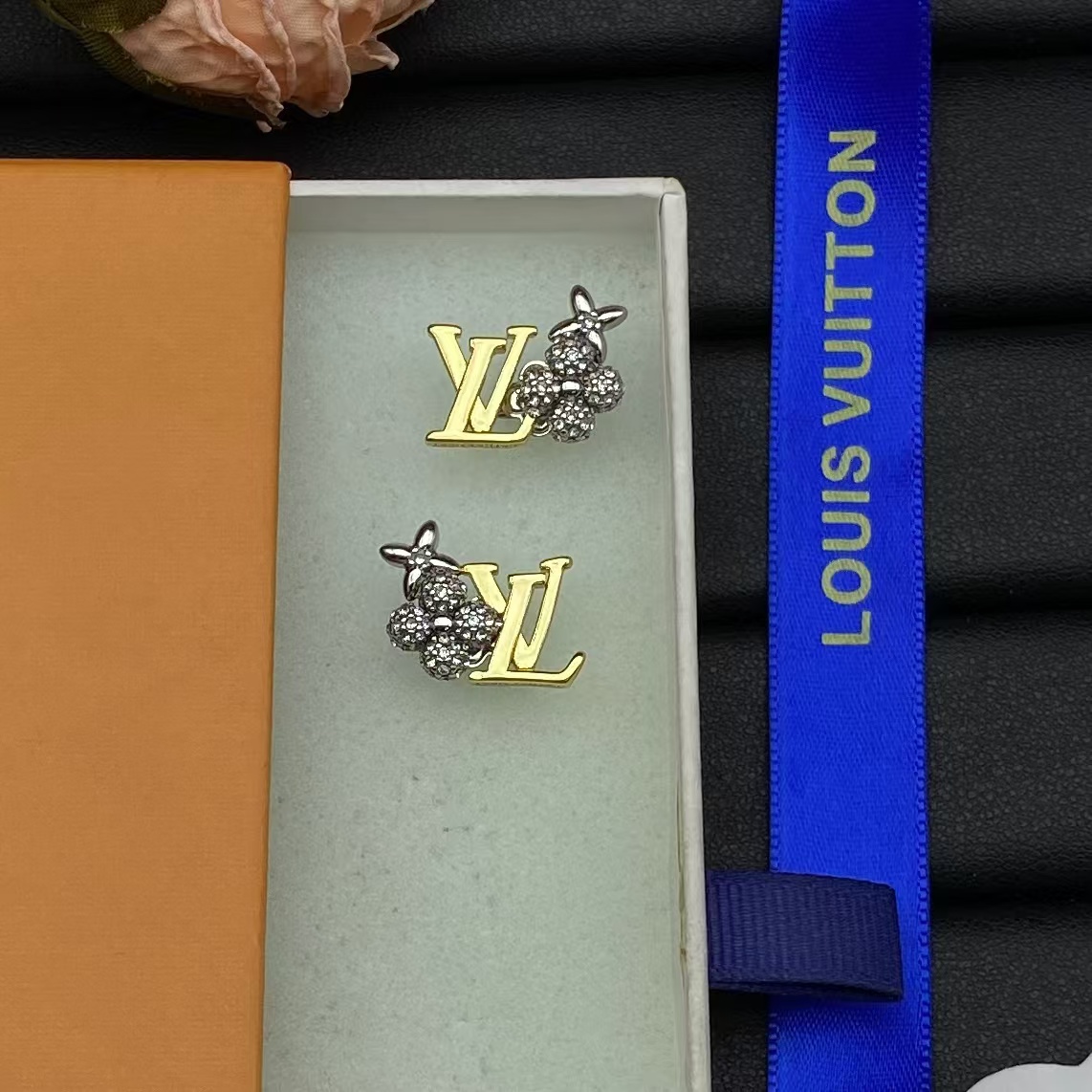 Louis Vuitton Mixed Color Stud Earrings - Rep Fashion™