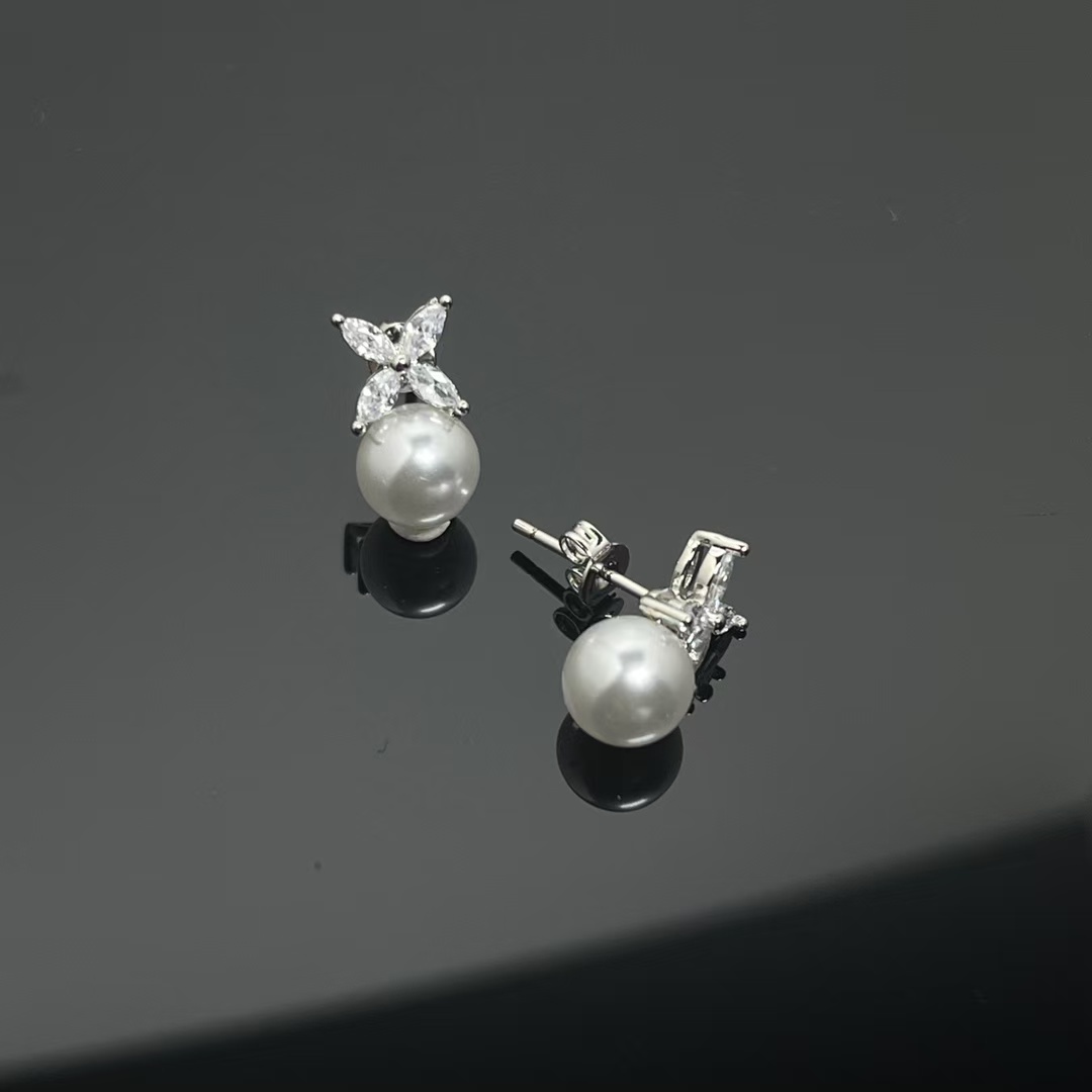 Tiffany Victoria Pearl Earrings - Rep Fashion™