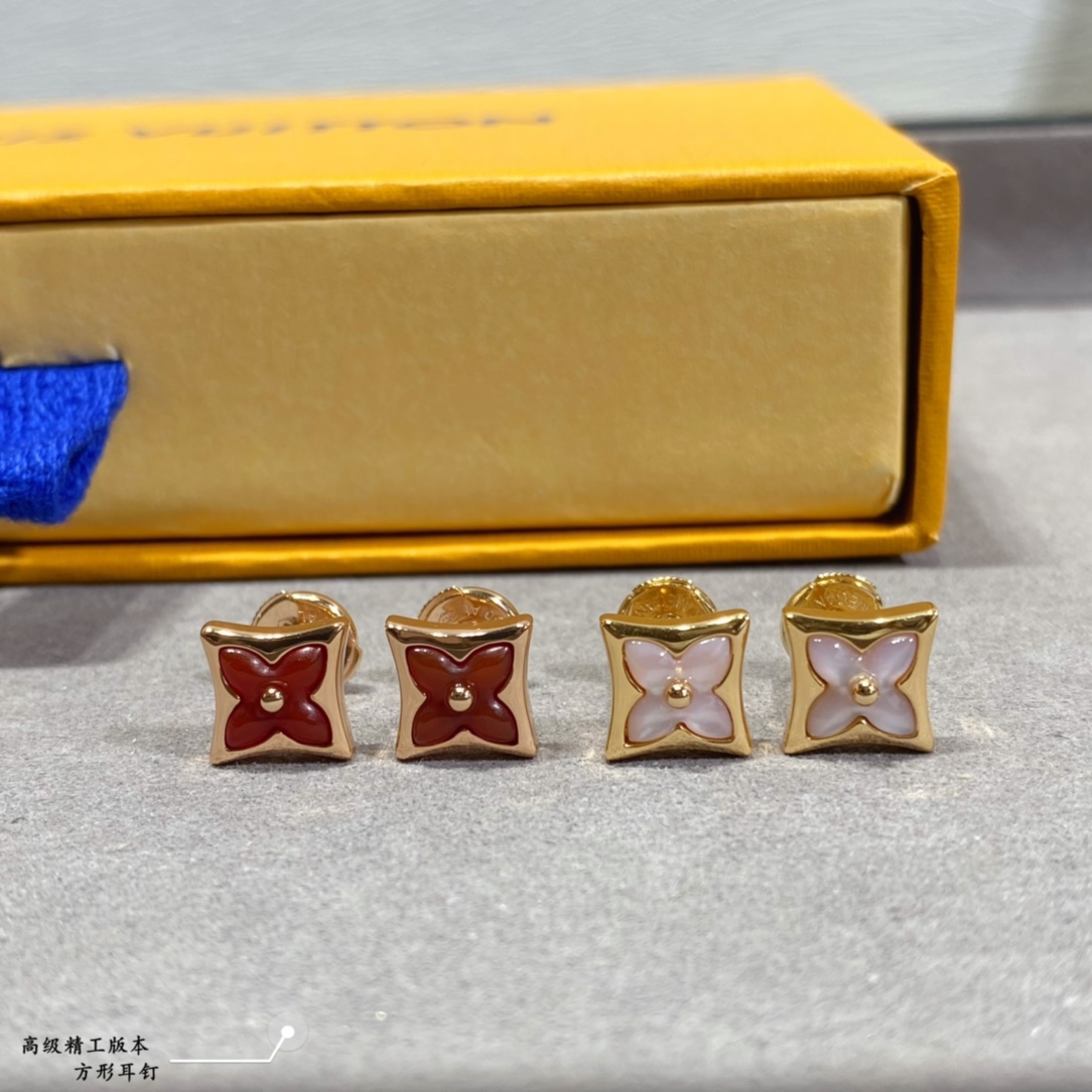 Louis Vuitton Star Stud Earrings - Rep Fashion™