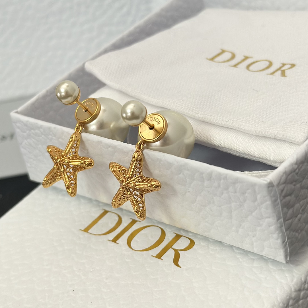 Dior Star Dangle Pearl Earrings - Rep Fashion™