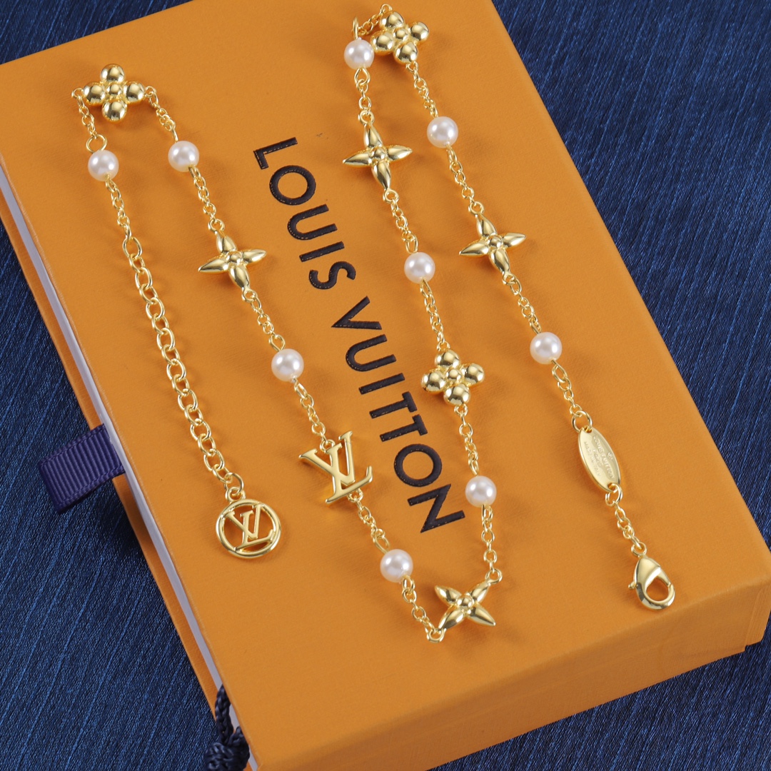 Louis Vuitton Floating Pearl LV Bracelet and Necklace - Rep Fashion™