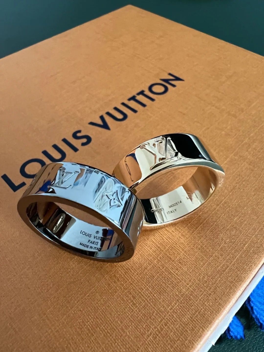 Louis Vuitton Unisex Wide Band Couple Ring - Rep Fashion™