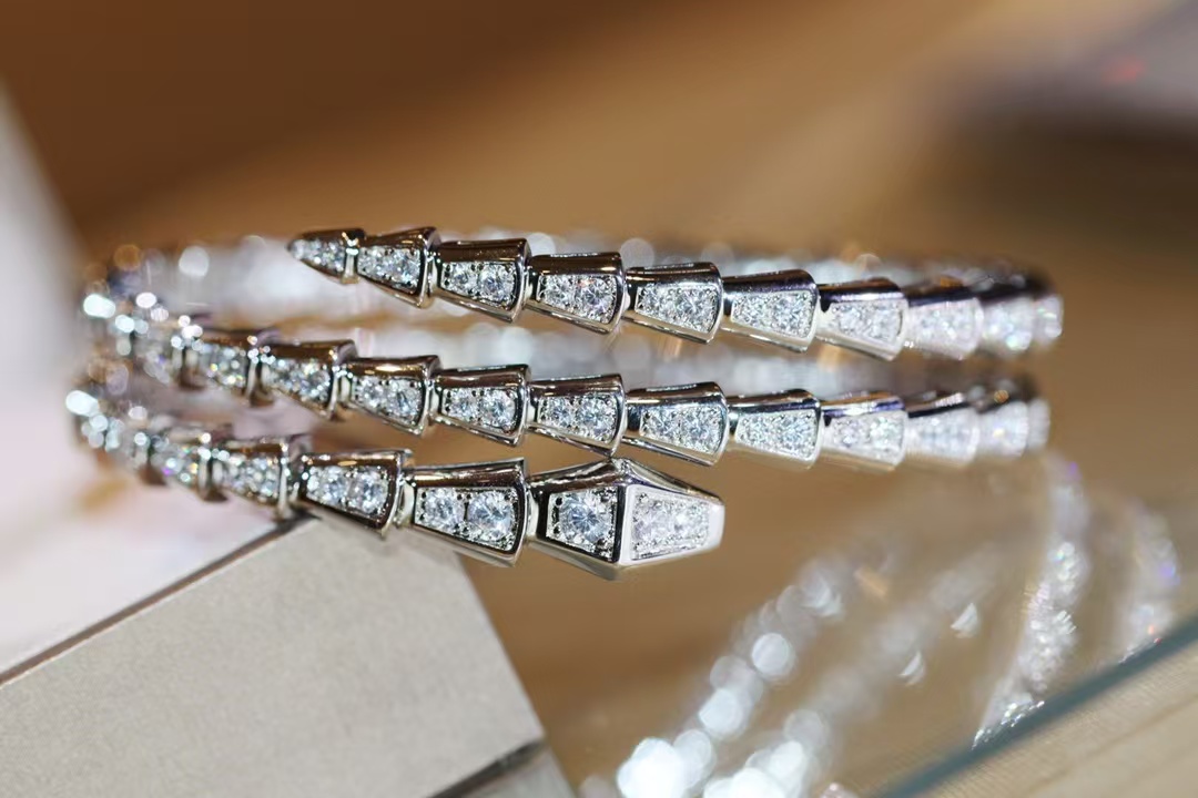 Bvlgari Serpenti Viper Bangle Bracelet - Full Diamond - Rep Fashion™
