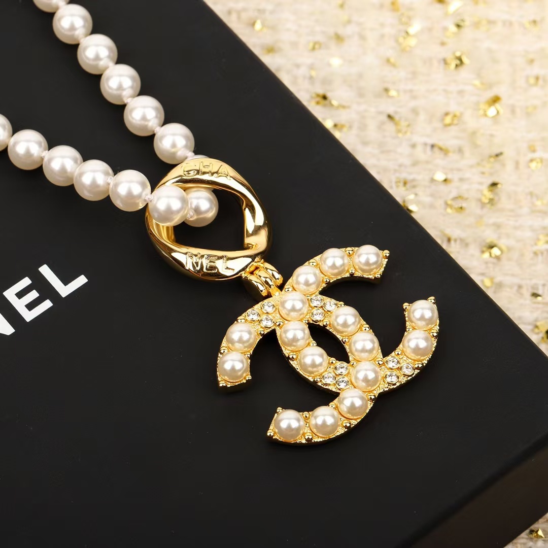 Chanel Diamond Pearl Paved Double C Pendant Pearl Necklace - Rep Fashion™