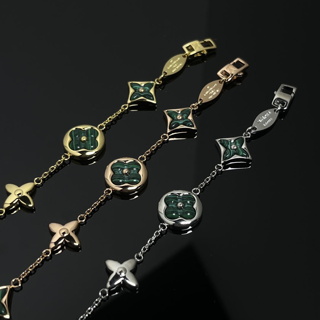 Louis Vuitton 5 Motifs Green Malachite Star Sun Blossom Bracelet - Rep Fashion™