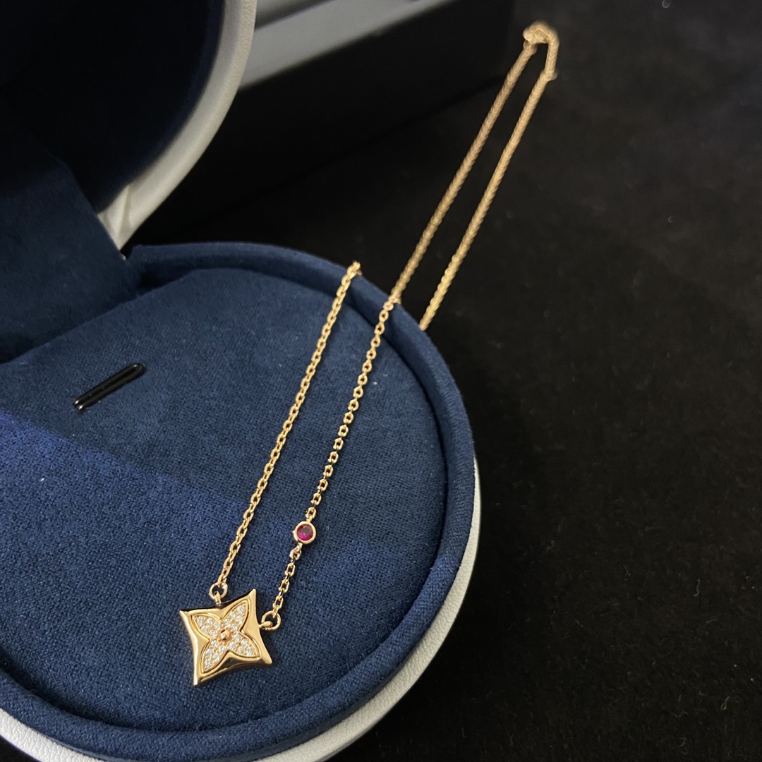 Louis Vuitton Dainty Diamond Sun Pendant Necklace in Rose Gold Color - Rep Fashion™