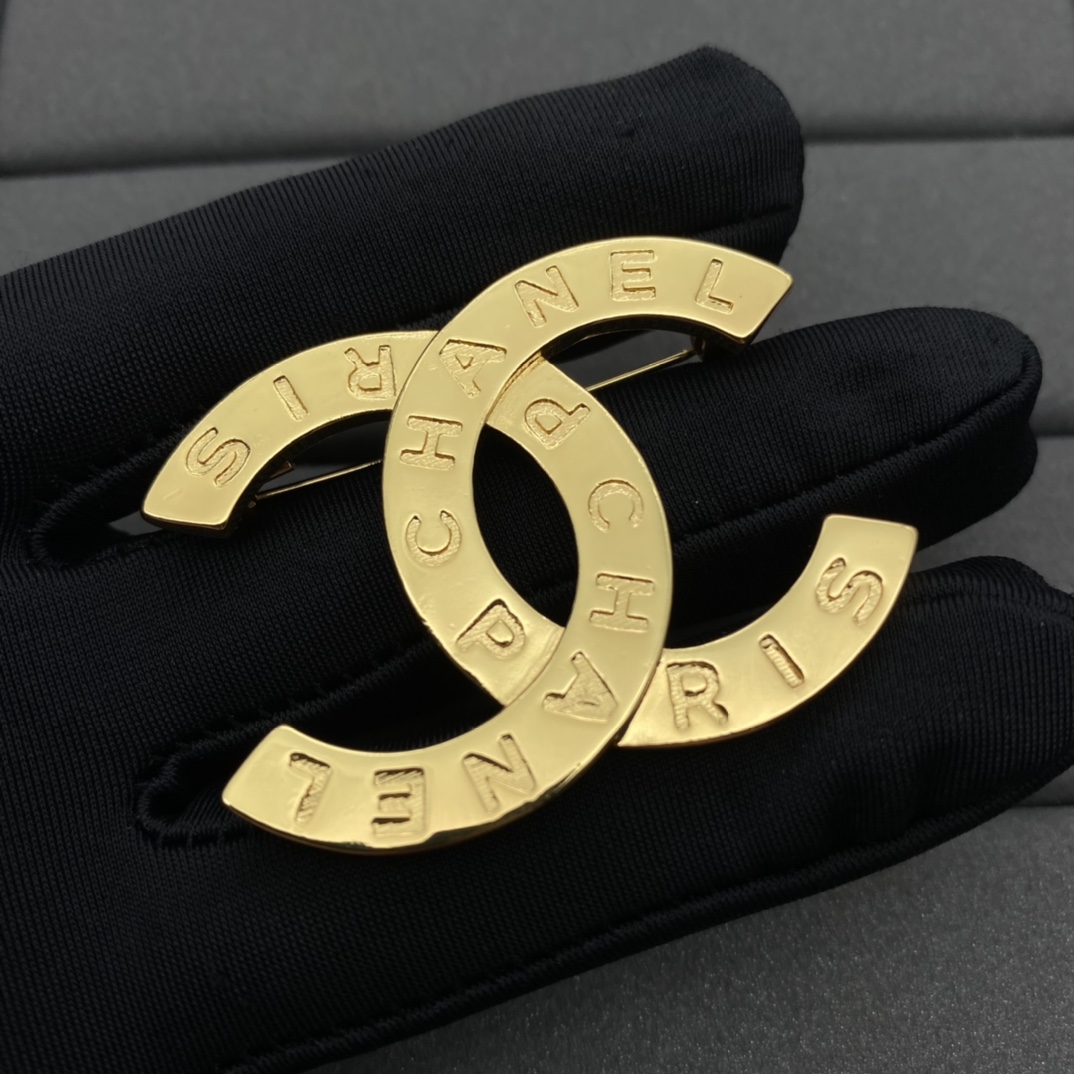 Chanel Debossed Monogram Brooch Earrings - Rep Fashion™