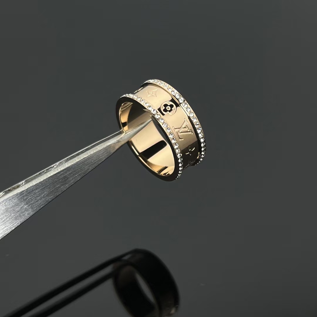 Louis Vuitton Diamond Paved Ring - Rep Fashion™