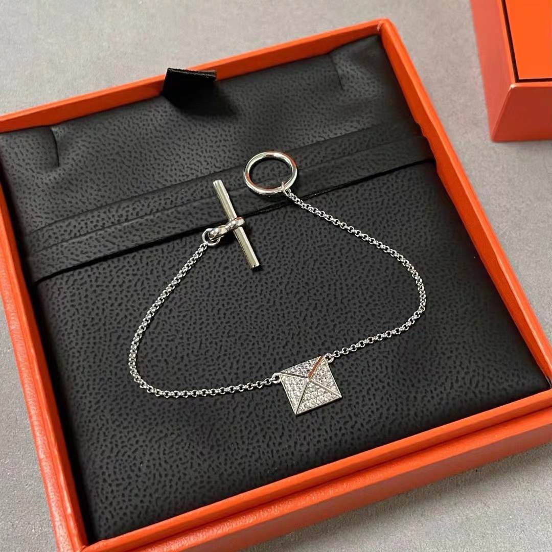 Hermes Square Rivet Bracelet - Rep Fashion™