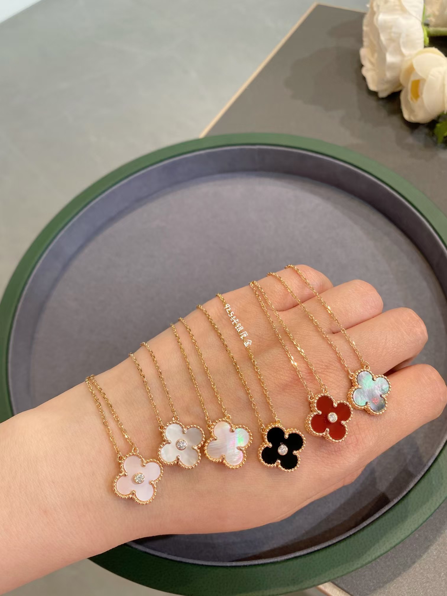 VCA Vintage Alhambra Pendant Necklace - Rose Gold - Rep Fashion™