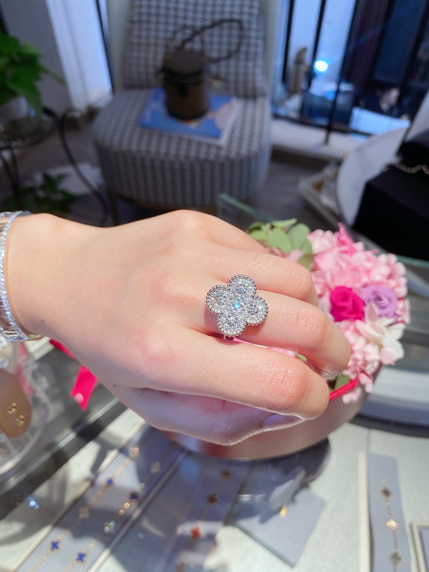 VCA Full Diamond Silver Magic Alhambra Ring - Rep Fashion™