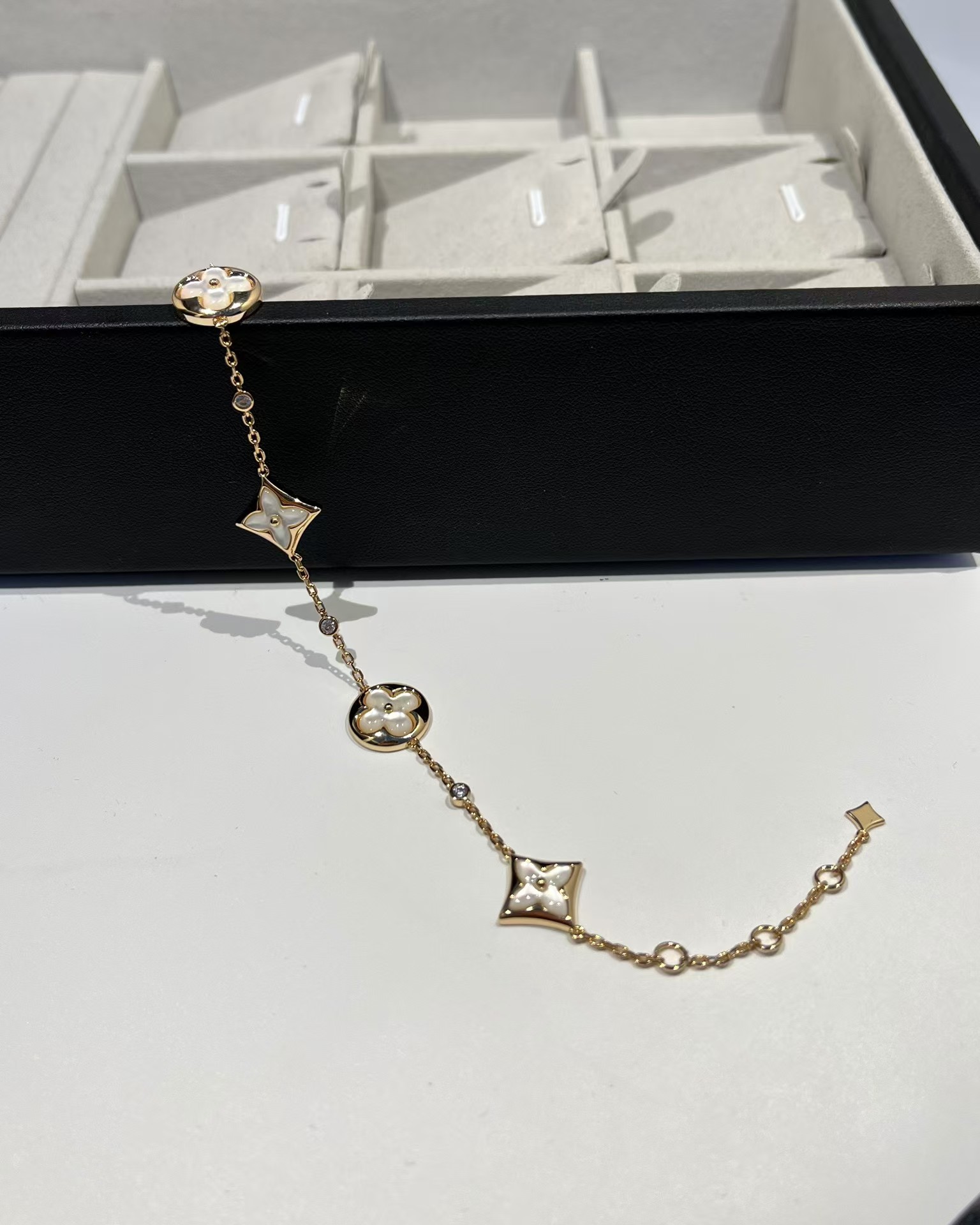 Louis Vuitton Color Blossom Star Sun Bracelet - Rep Fashion™