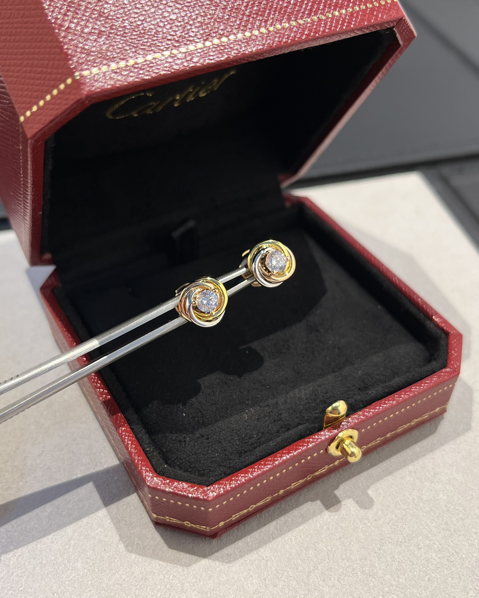 Cartier Trinity Stud Earrings, 2 Diamonds - Rep Fashion™