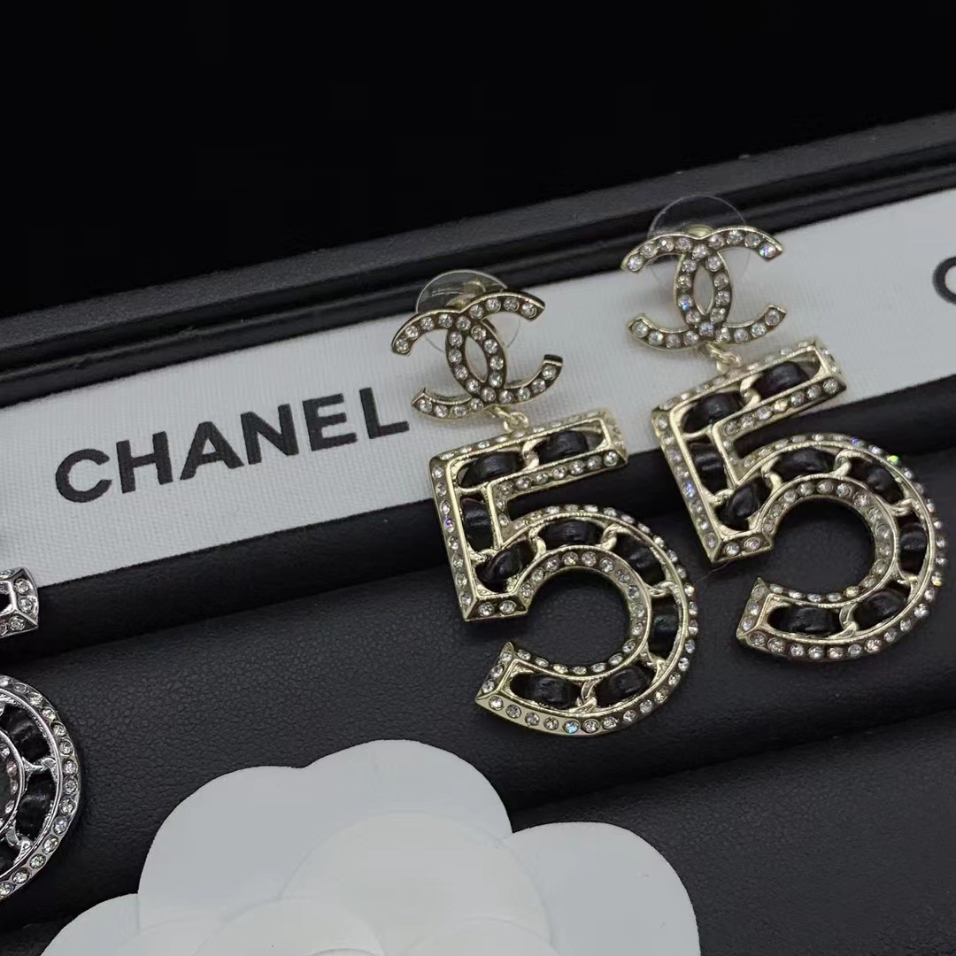 Chanel NO. 5 Earrings - Rep Fashion™
