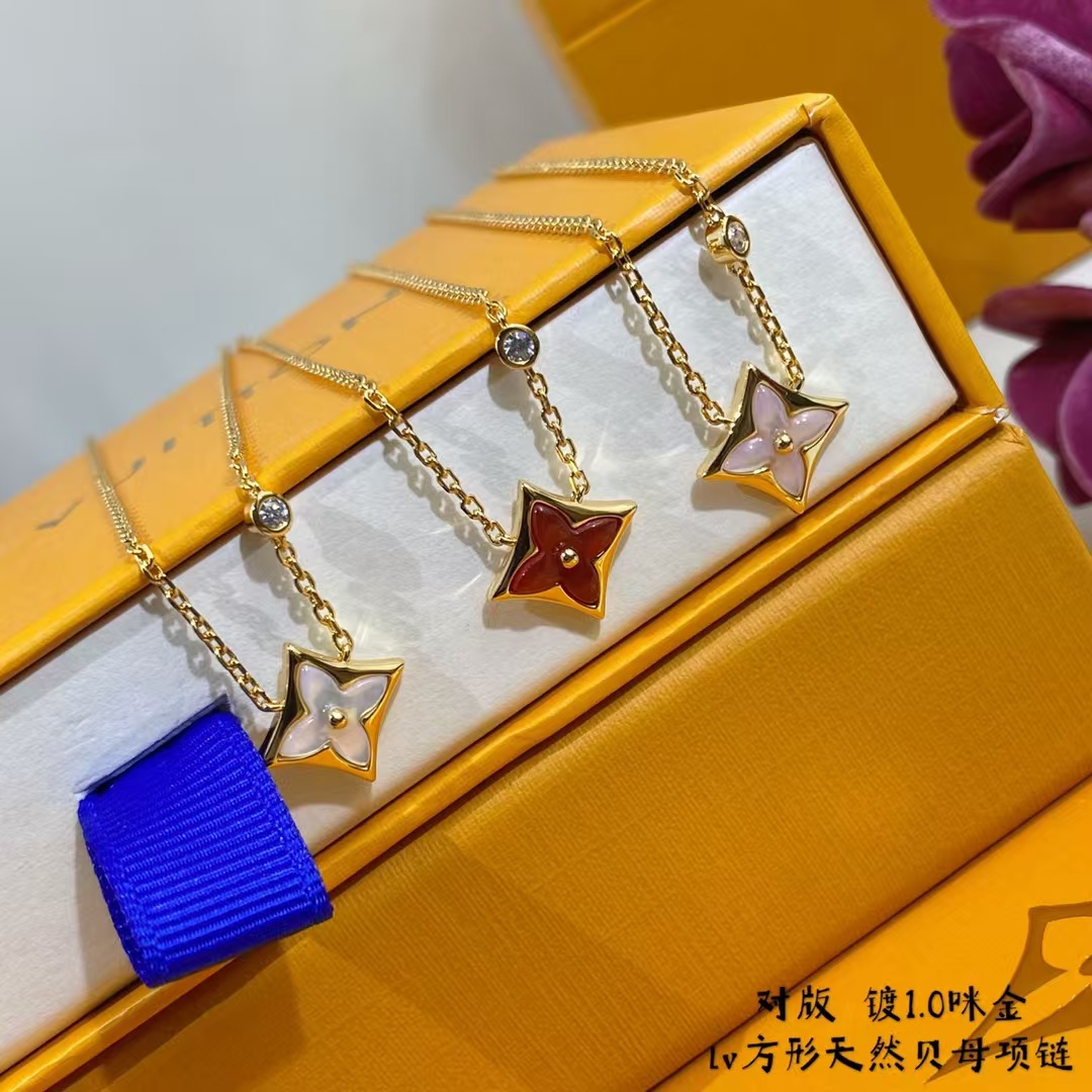 Louis Vuitton Color Blossom BB Star Pendant Necklaces - Rep Fashion™