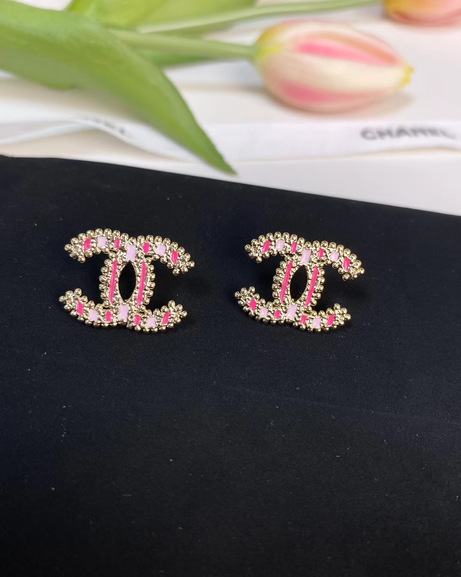 Chanel Enamel Pink Double C Earrings - Rep Fashion™