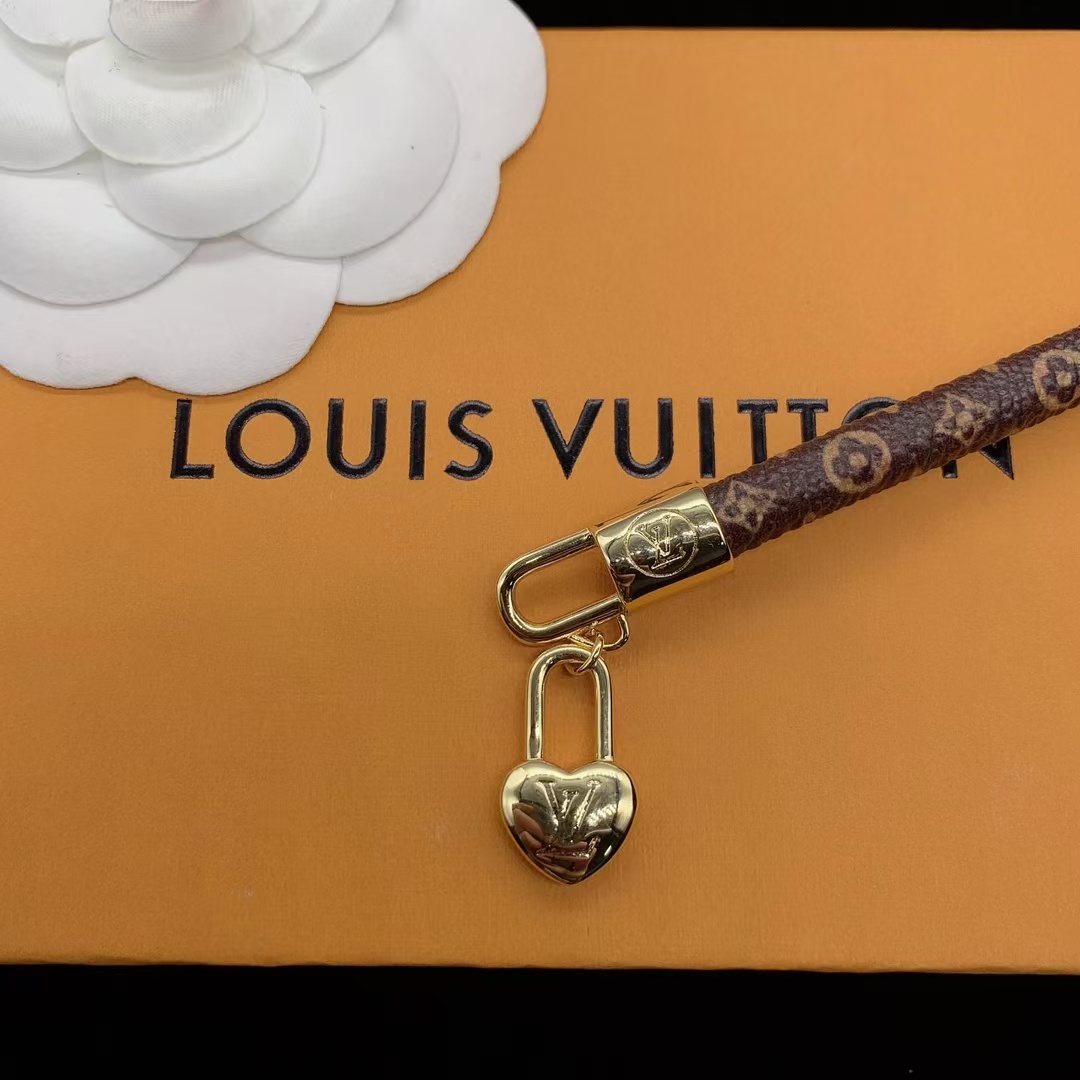 Louis Vuitton Heart Lock Charm Bracelet - Rep Fashion™