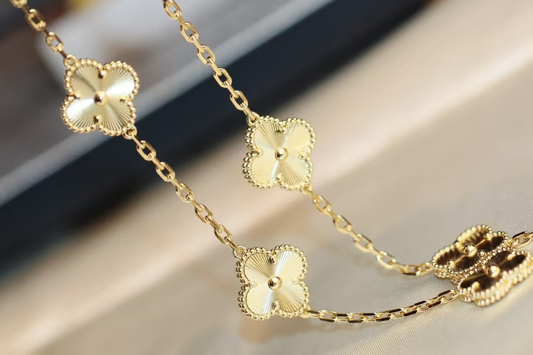 VCA Vintage Alhambra Necklace, 10 Motifs - Rep Fashion™