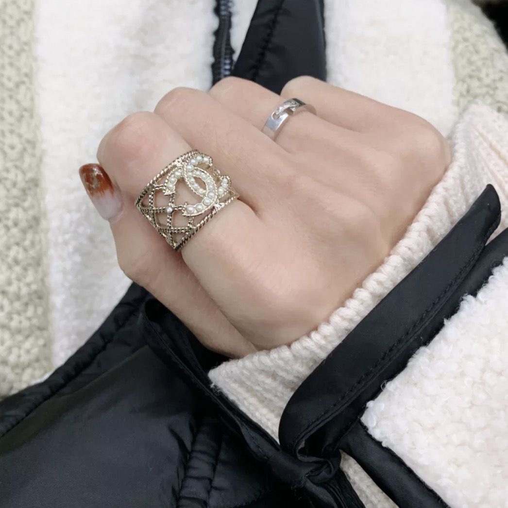 Chanel Light Gold Hollow Pearl CC Ring - Rep Fashion™
